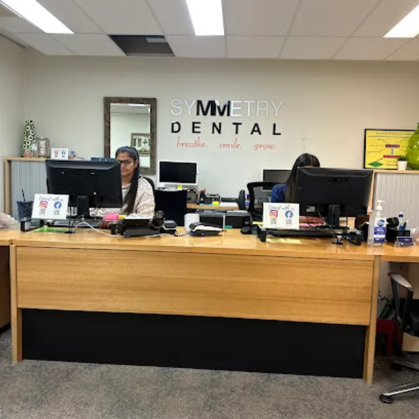Symmetry Dental - Dr Michael Ryan